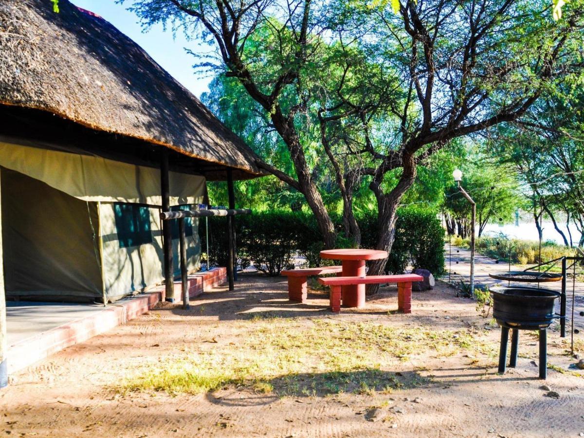 Die Dam - Transkalahari End Resort Gobabis 外观 照片